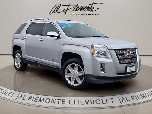 Quicksilver Metallic 2011 GMC Terrain SLT-2