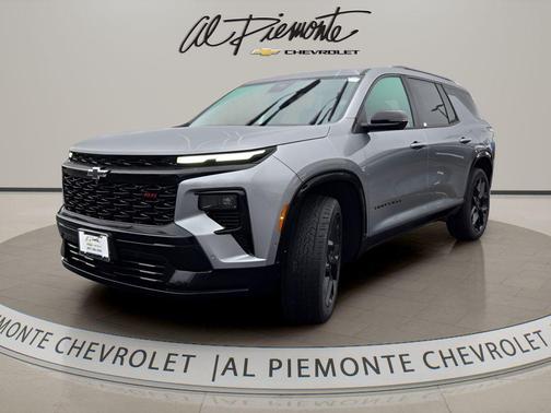 Sterling Gray Metallic 2026 Chevrolet Traverse RS