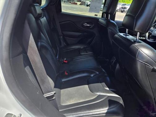 2021 Jeep Cherokee Altitude