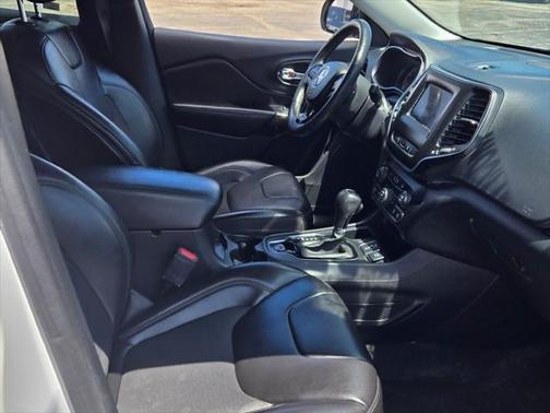 2021 Jeep Cherokee Altitude