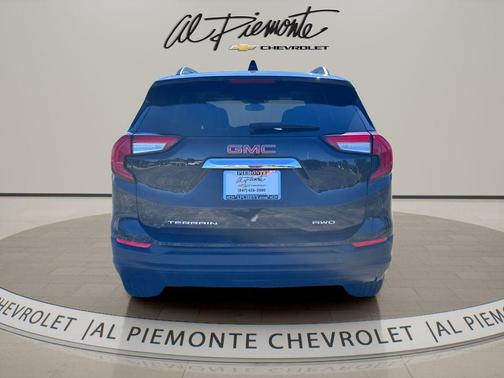 Ebony Twilight Metallic 2024 GMC Terrain SLE