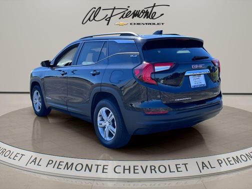 Ebony Twilight Metallic 2024 GMC Terrain SLE