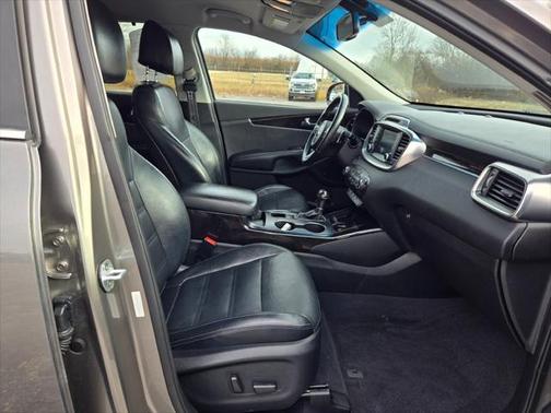 2017 Kia Sorento EX