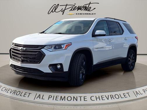White 2021 Chevrolet Traverse RS