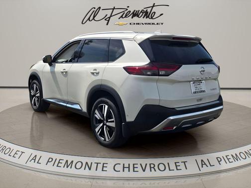 Pearl White 2021 Nissan Rogue Platinum