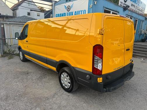 2015 Ford Transit-250 Base