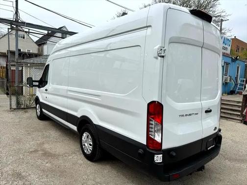 2018 Ford Transit-250 Base