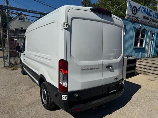 2018 Ford Transit-250 Base