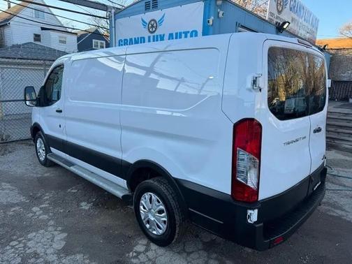 2021 Ford Transit-250 Base
