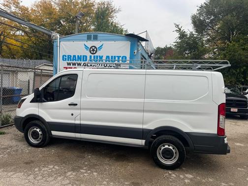 2015 Ford Transit-250 Base