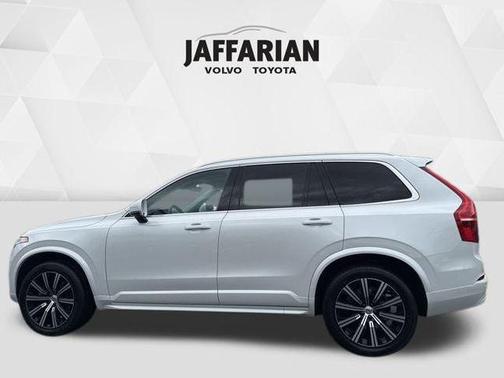 2023 Volvo XC90 B5 Core