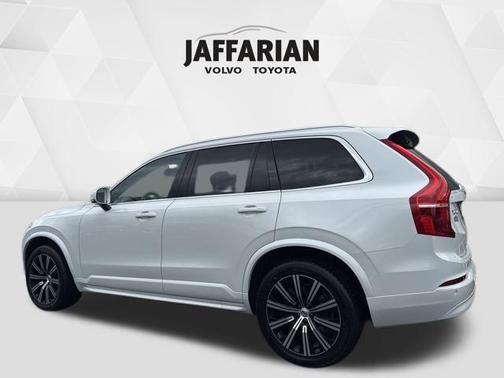 2023 Volvo XC90 B5 Core