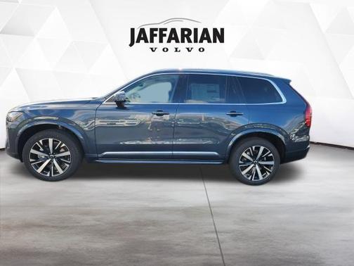 2026 Volvo XC90 B5 Core