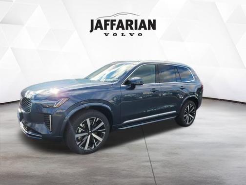 2026 Volvo XC90 B5 Core