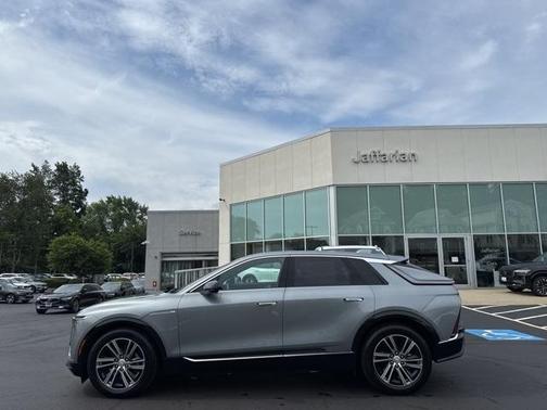 2024 Cadillac LYRIQ Luxury