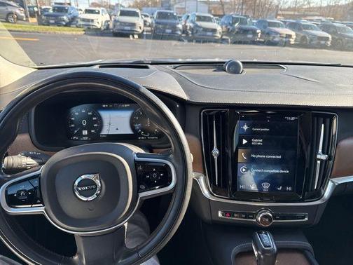 2019 Volvo S90 T6 Inscription