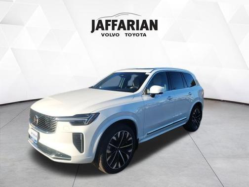 2026 Volvo XC90 B6 Plus 7-Seater
