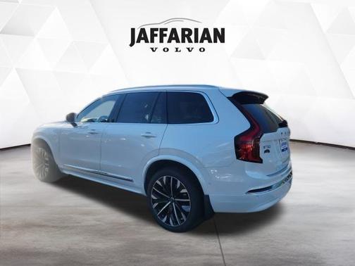 2026 Volvo XC90 B6 Plus 7-Seater