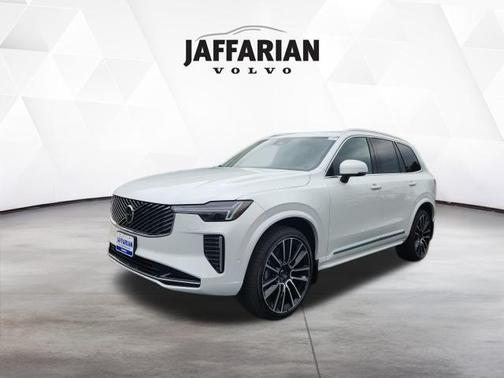 2026 Volvo XC90 B6 Plus 7-Seater