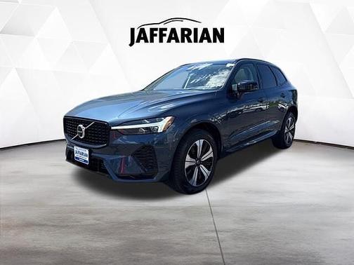 Denim Blue 2025 Volvo XC60 Plus