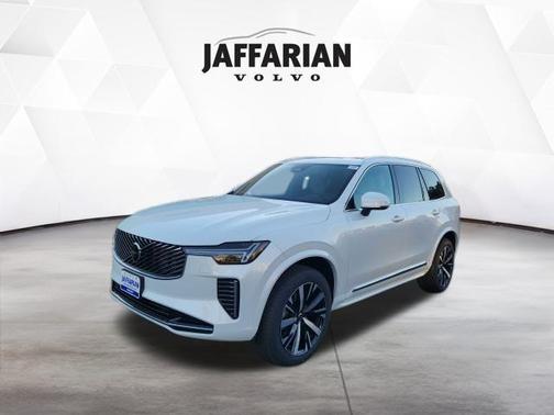 2026 Volvo XC90 B5 Core