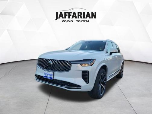 2026 Volvo XC90 B5 Core