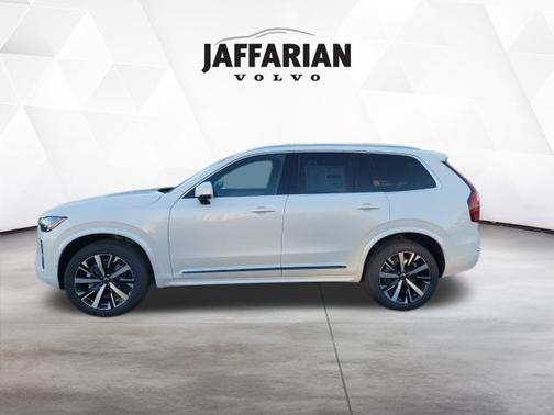 2026 Volvo XC90 B5 Core