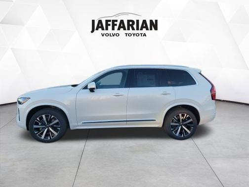 2026 Volvo XC90 B5 Core