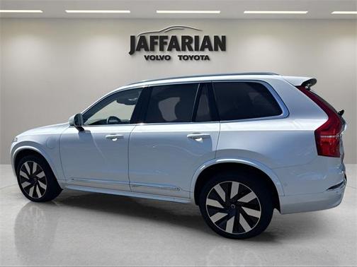 2024 Volvo XC90 Recharge Plug-In Hybrid T8 Plus Bright Theme 7 Passenger