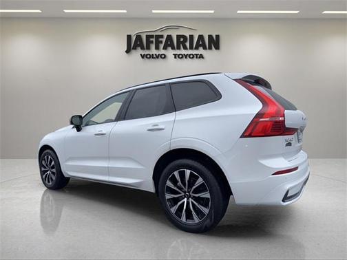2024 Volvo XC60 B5 Core