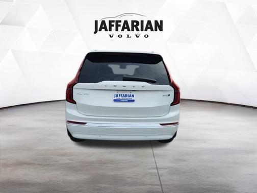 2026 Volvo XC90 B6 Ultra 7-Seater