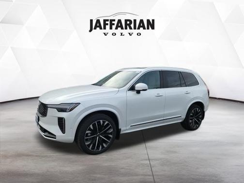 2026 Volvo XC90 B6 Ultra 7-Seater