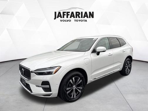 2022 Volvo XC60 Recharge Plug-In Hybrid T8 Inscription Expression Extended Range