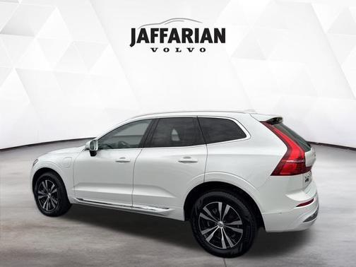 2022 Volvo XC60 Recharge Plug-In Hybrid T8 Inscription Expression Extended Range