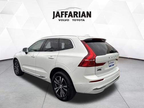 2022 Volvo XC60 Recharge Plug-In Hybrid T8 Inscription Expression Extended Range