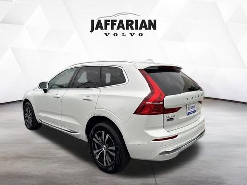 2022 Volvo XC60 Recharge Plug-In Hybrid T8 Inscription Expression Extended Range
