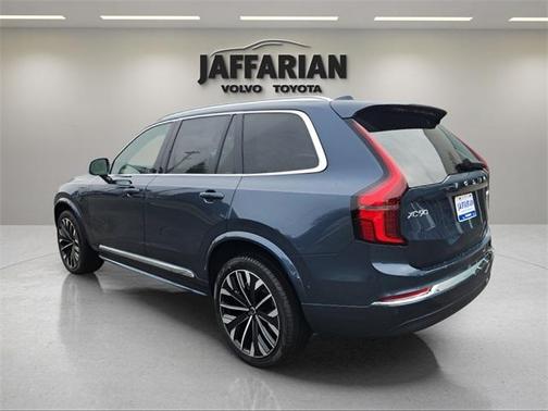 2025 Volvo XC90 Plug-In Hybrid T8 Ultra 7-Seater