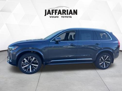 2026 Volvo XC90 B5 Core
