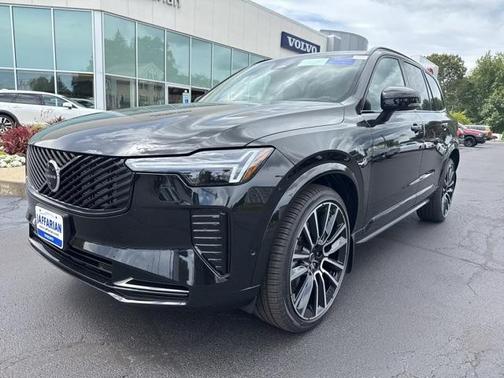 2026 Volvo XC90 B6 Ultra Dark Theme 7-Seater