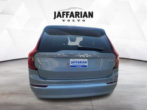 2026 Volvo XC90 Plug-In Hybrid T8 Ultra 7-Seater