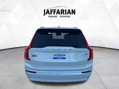 2023 Volvo XC90 B6 Plus 7-Seater