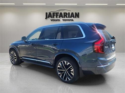 2025 Volvo XC90 B6 Ultra