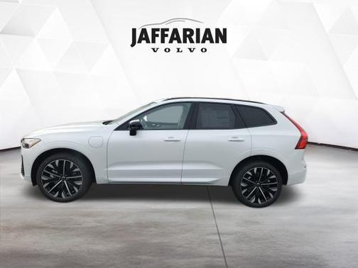 2026 Volvo XC60 Plug-In Hybrid T8 Ultra