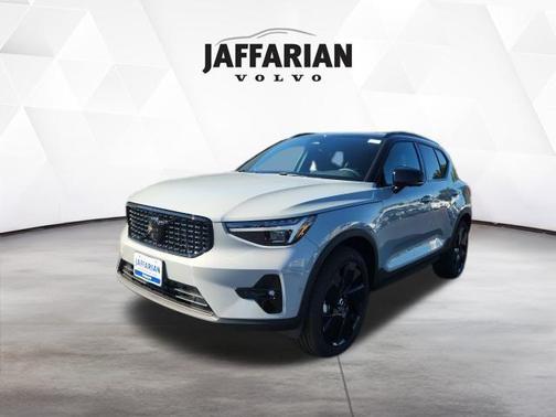 Gray Metallic 2026 Volvo XC40 B5 Ultra Black Edition