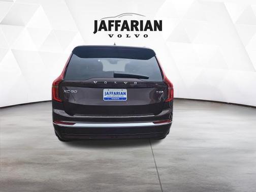 Mulberry Red Metallic 2026 Volvo XC90 Plug-In Hybrid Ultra, T8 AWD, Electric/Gasoline, Bright, 6 Seats