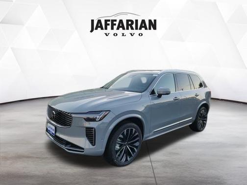 2026 Volvo XC90 B6 Ultra 7-Seater