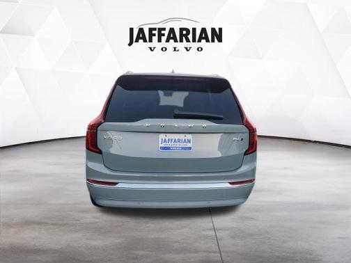 2026 Volvo XC90 B6 Ultra 7-Seater