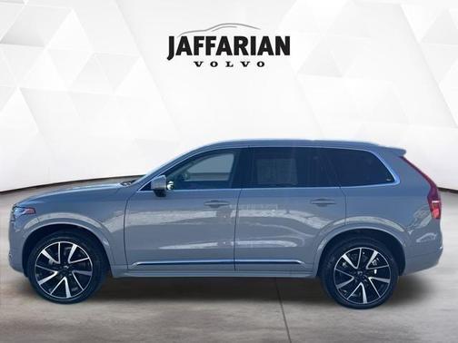 2024 Volvo XC90 B6 Plus Bright Theme 7-Seater