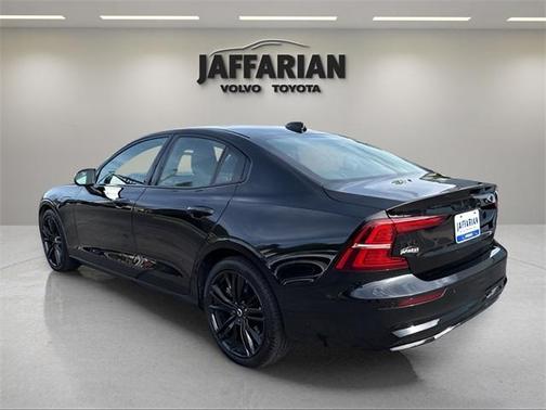 2024 Volvo S60 Recharge Plug-In Hybrid T8 Plus Black Edition
