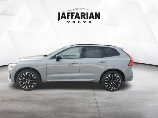 Gray Metallic 2026 Volvo XC60 B5 Ultra
